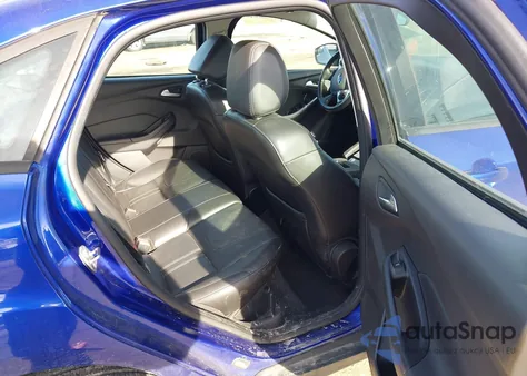 2014 Ford Focus Se from USA, damaged, VIN 1FADP3F23EL371866